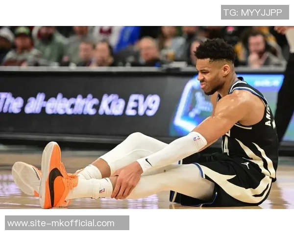 字母哥次节受伤离场前表现抢眼砍下14分5板4助让人担忧大碍是否影响后续比赛