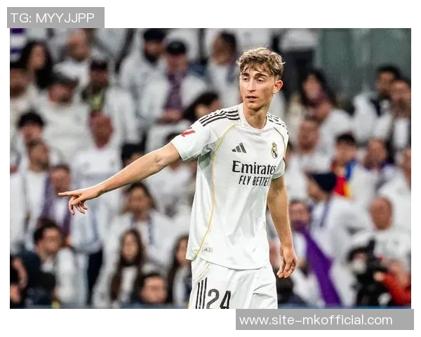 阿森西奥状态回暖成为皇马后卫中的佼佼者